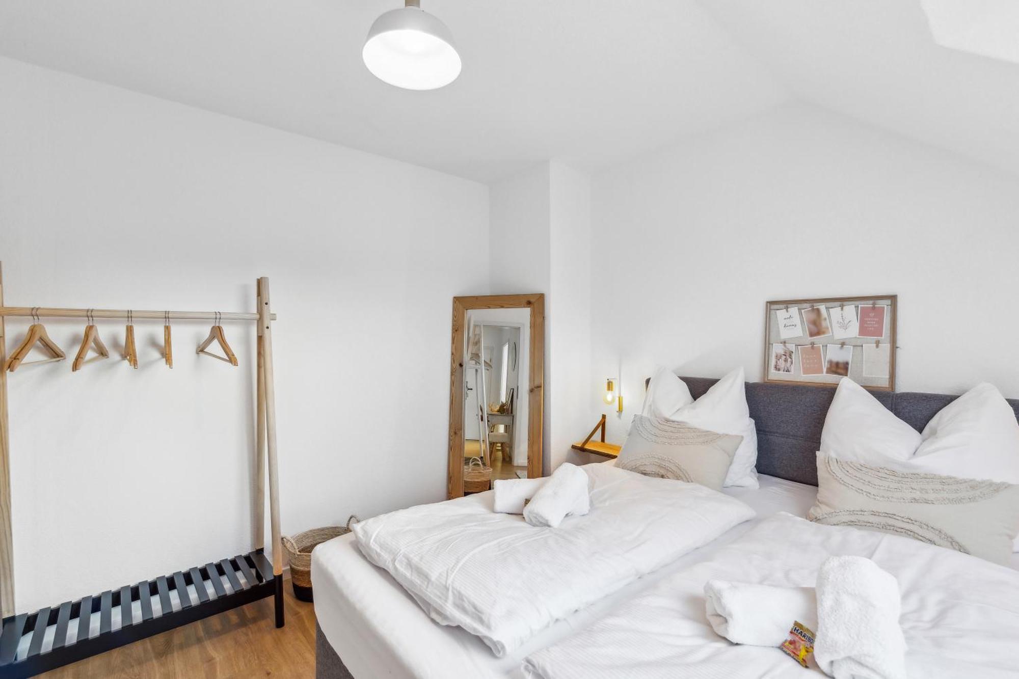 Citychalet- 73M2-Boxspringbett-Neu Renoviert-Kueche-Sehr Ruhig Bochum Exterior foto